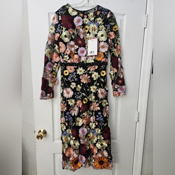 Mac Duggal Floral Embroidered Boat Neck Long Sleeve Midi Dress SZ 10 & 18 NWT - Picture 3 of 16